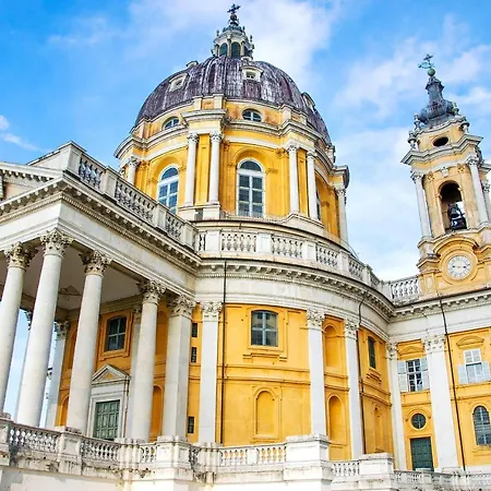 10 Min Torino Moderna Casa Due Piani Con Cortile